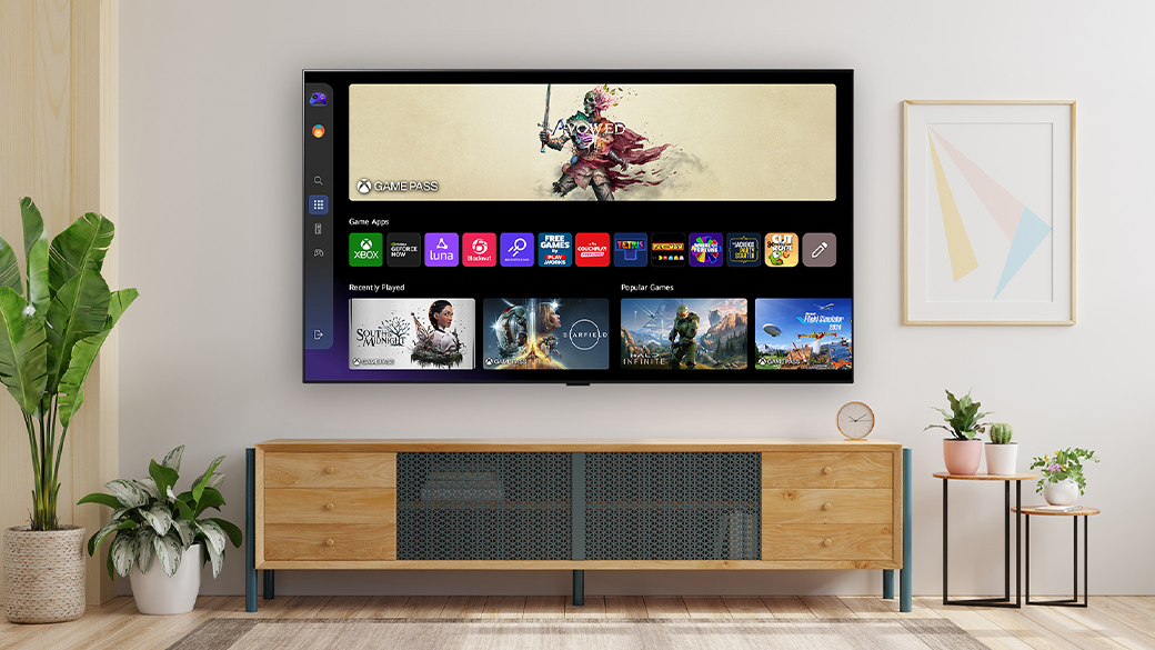Una grande smart TV LG che mostra